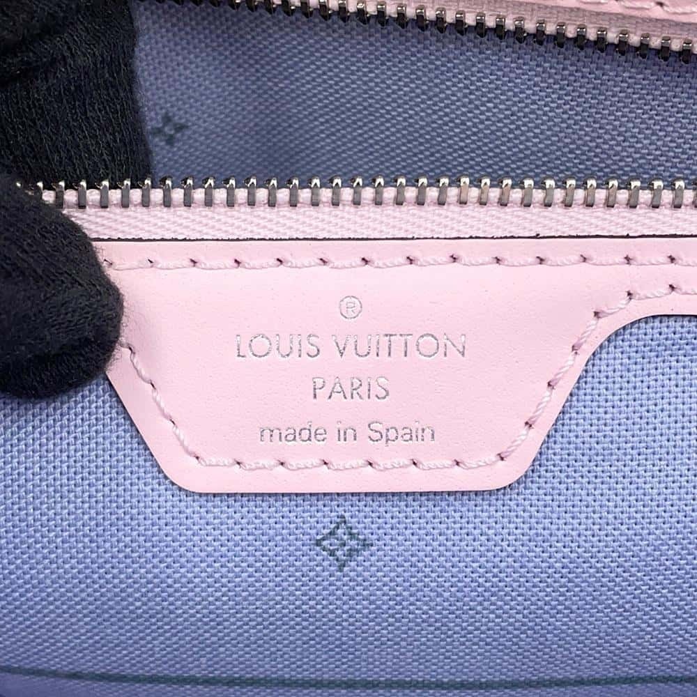 Louis Vuitton Tote Bag LV Escale Neverfull Pouch - Picture 12 of 12